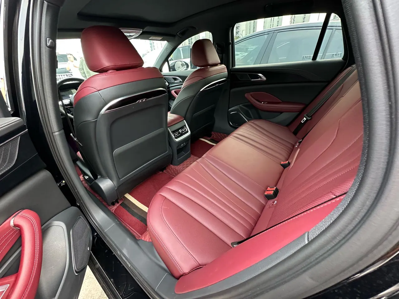 HongQi 2025 H5 1.5T Xuan Ying 2 million Commemorative Automatic Gear 5