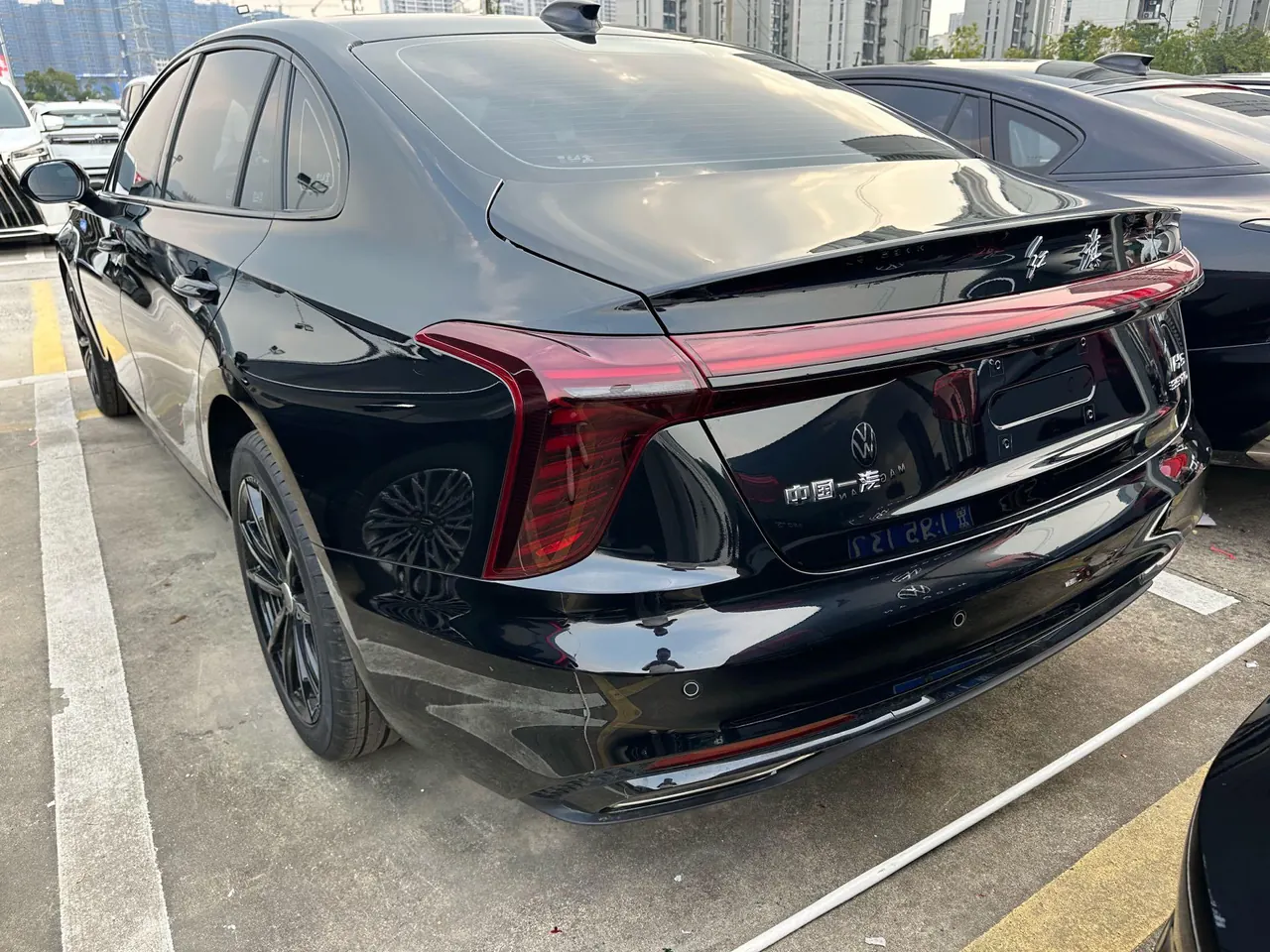 HongQi 2025 H5 1.5T Xuan Ying 2 million Commemorative Automatic Gear 6
