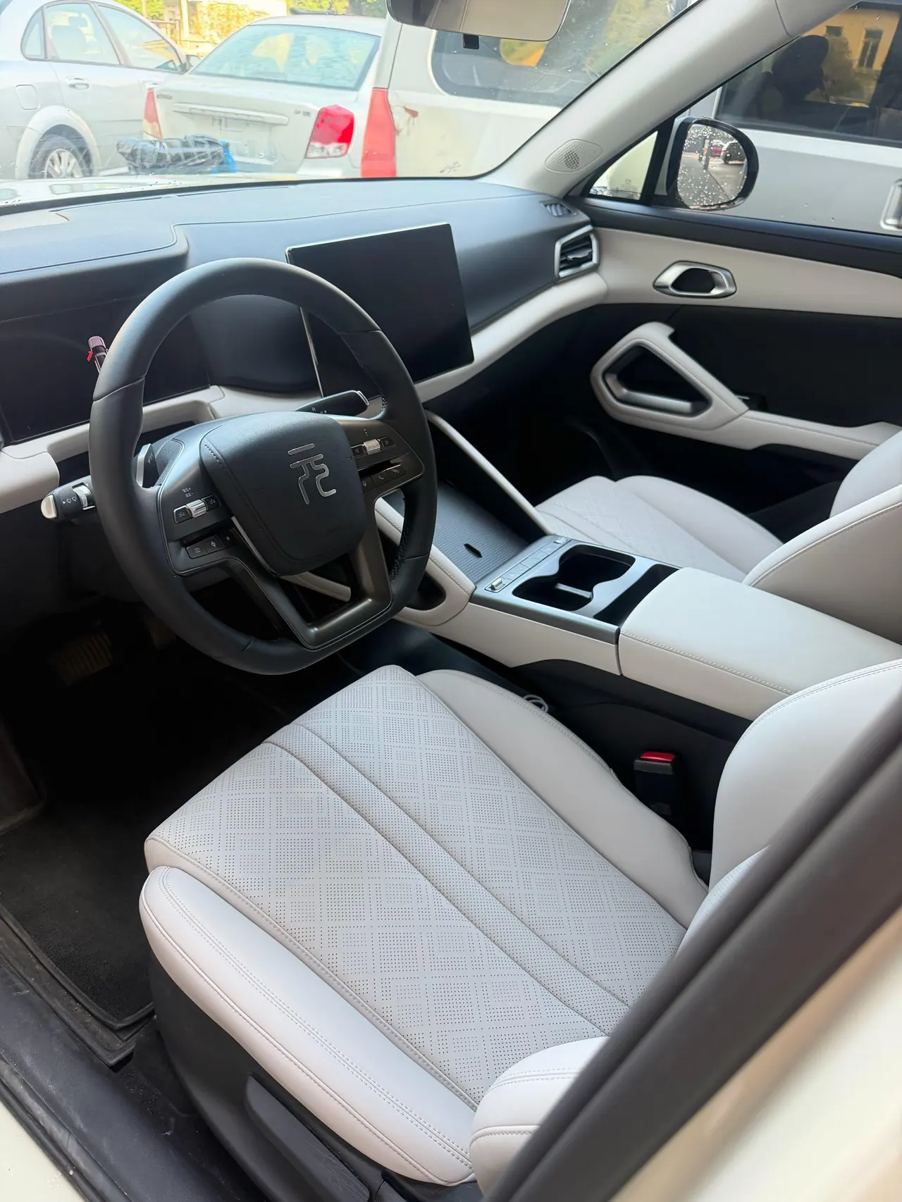BYD 2025 Yuan UP Smart Driving 401KM Vital Automatic Gear 4