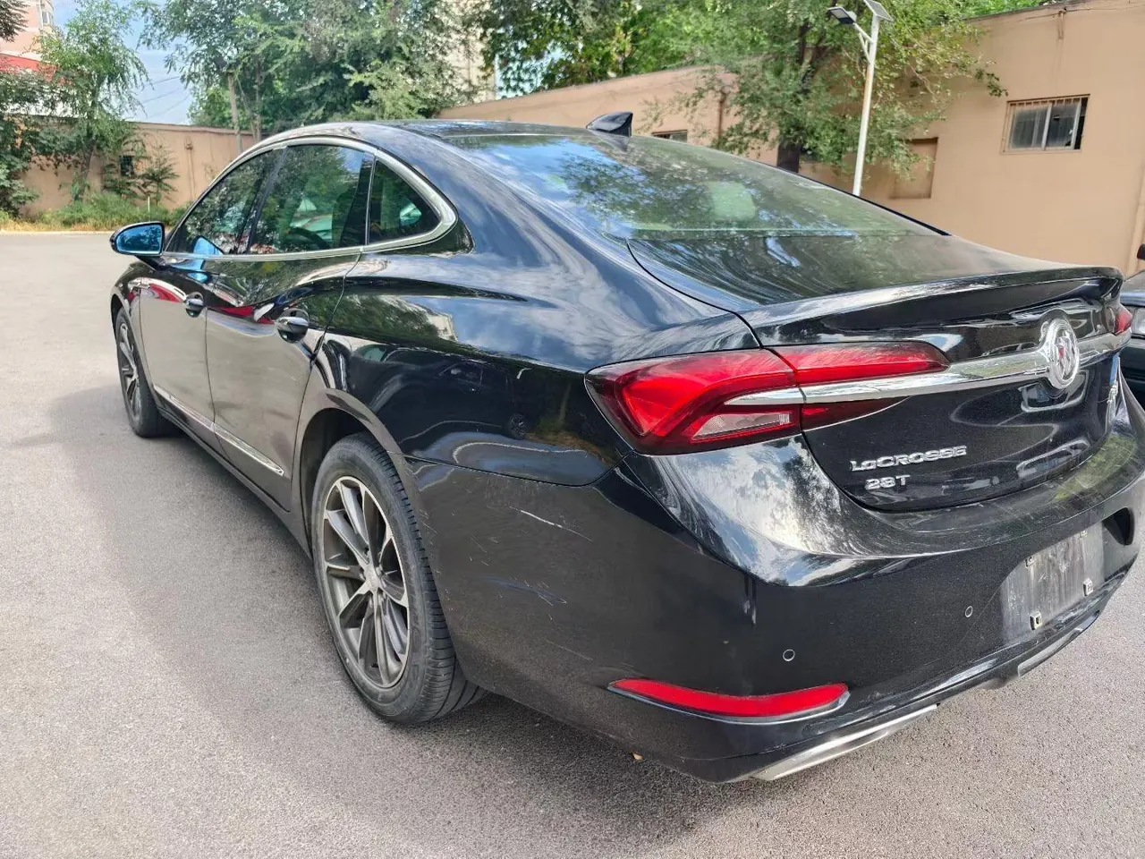 Buick 2020 LaCrosse 2.0T 652T Elite Automatic 3