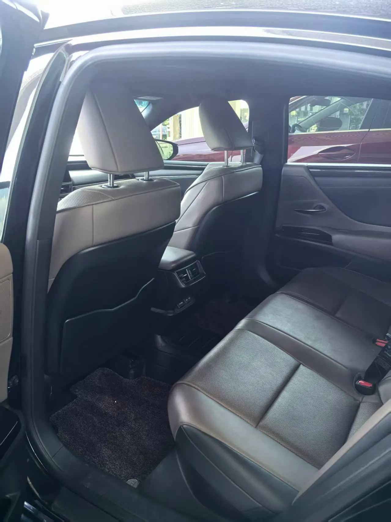 Lexus ES (Imported) 2022 ES300h 2.5 Stepless Excellence Edition Automatic Gear 5