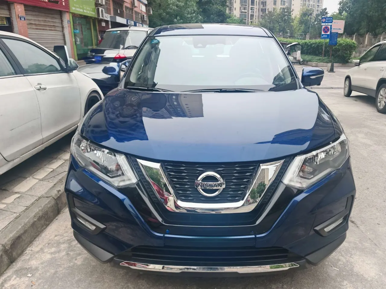 Nissan 2020 Qijun 2.0 Stepless XL ITS Two-Drive Comfort Edition Automatic Gear 2