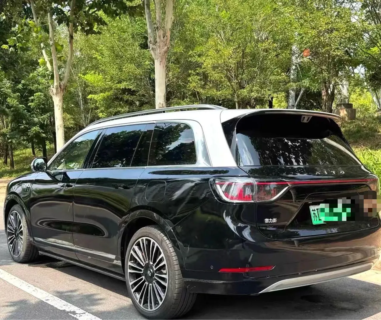 AITO 2024 AITO M9 extended range Ultra 42kWh automatic gear 3
