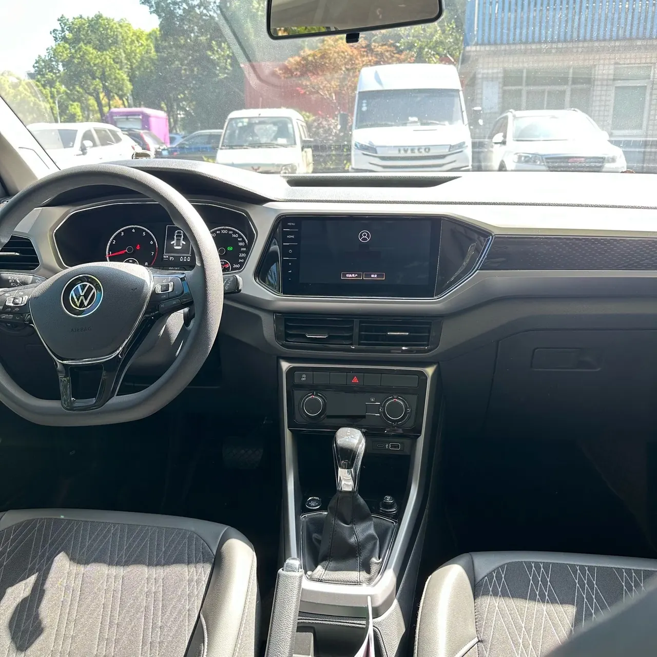 Volkswagen 2020 T-Cross (Tujia) 1.5 Comfort Edition Automatic Gear 9