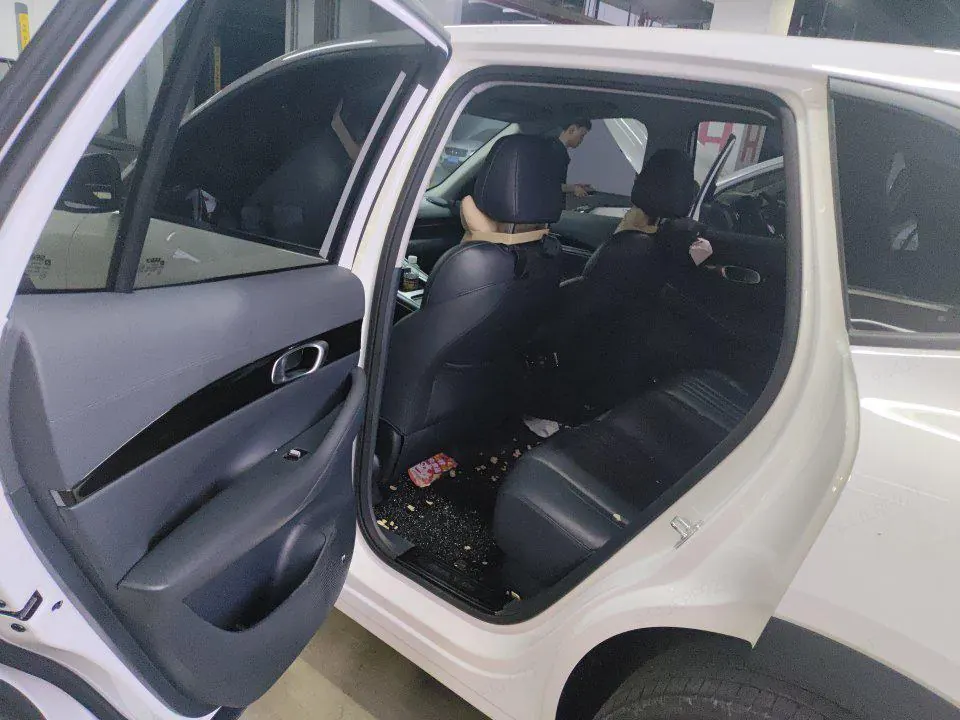 Geely Galaxy 2024 E 5 440Km Discovery Edition Automatic Gear 4