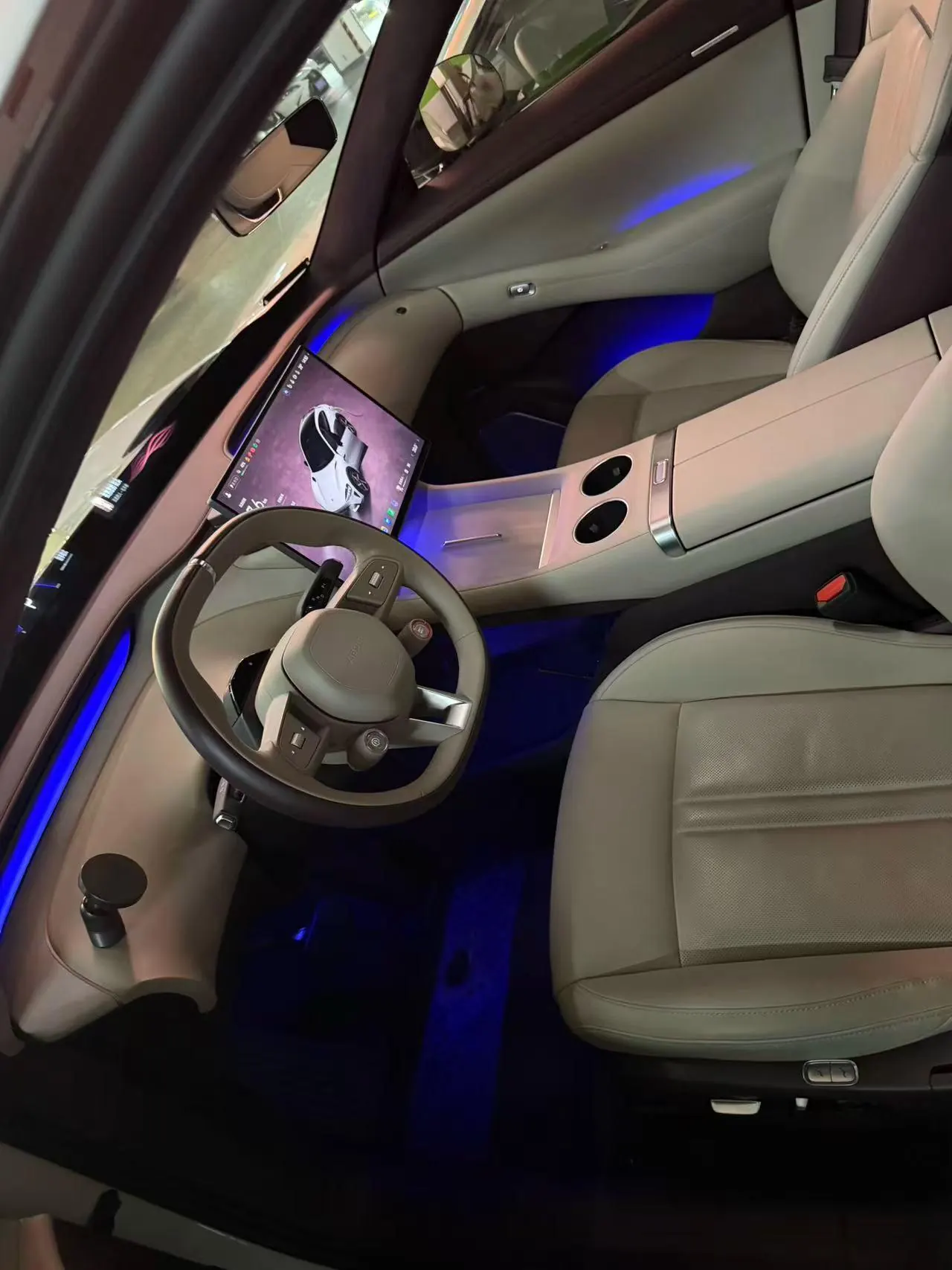 MI 2025 YU7 Long Endurance High Performance Four-wheel Drive Max Edition Automatic Gear 3