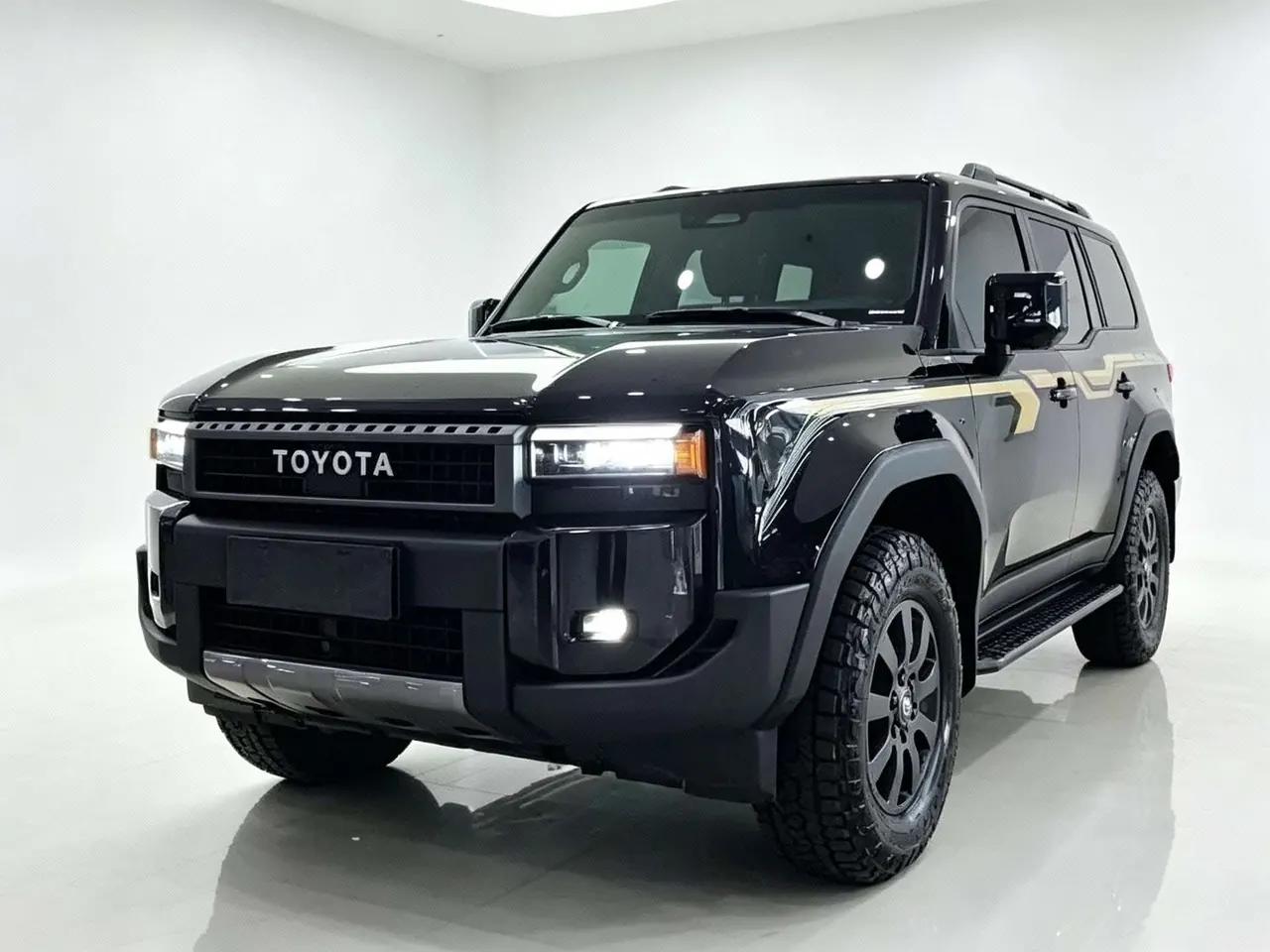 Toyota 2024 Prado HEV 2.4T Wild WX Edition 6-seat Automatic Gear - View 1