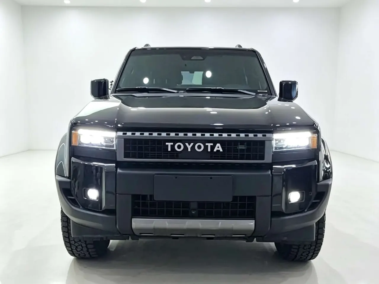Toyota 2024 Prado HEV 2.4T Wild WX Edition 6-seat Automatic Gear 2