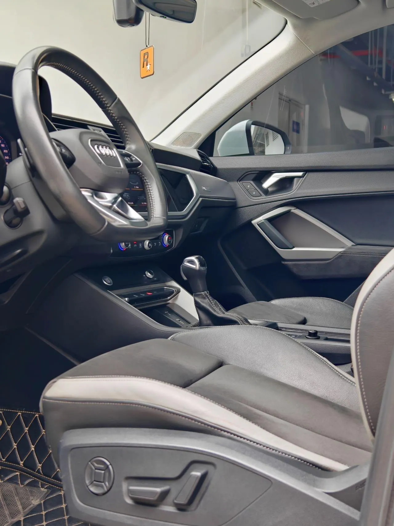 Audi 2021 Q3 1.4TFSI 35TFSI Fashion Dynamic Automatic 4