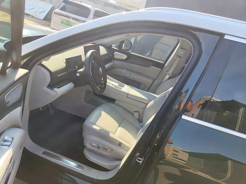 Leapmotor 2026 D 19 500 Zhizun Edition 6-seat Automatic Gear 2