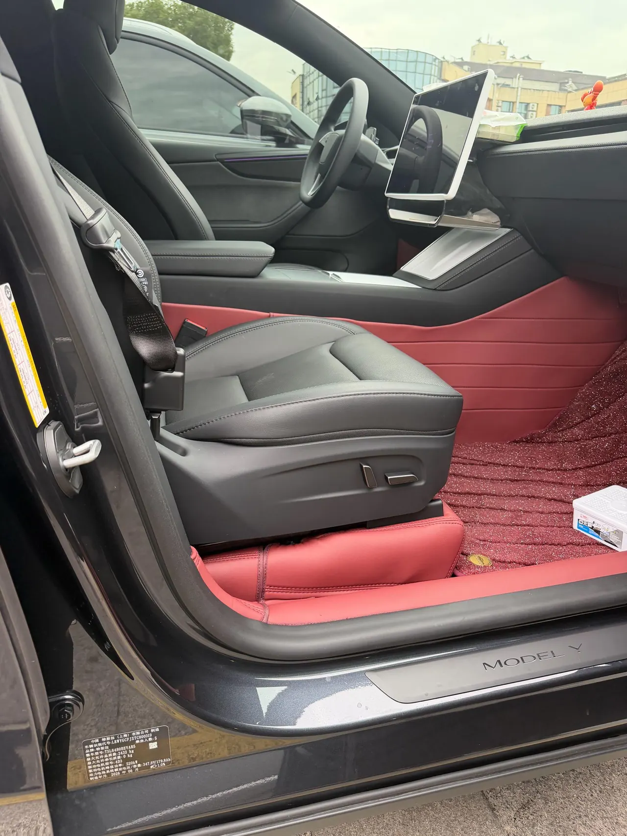 Tesla 2026 Model Y Rear-Wheel-Drive Automatic 8