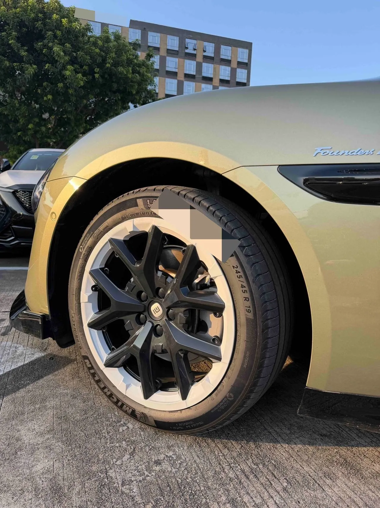 MI 2024 SU 7 700km Rear Drive Long Endurance Smart Driving Edition Automatic Gear 5