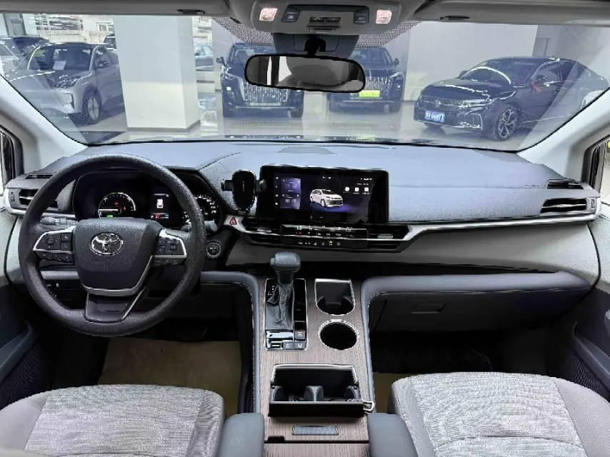Toyota 2024 Sana 2.5 Stepless Comfort Edition Automatic Gear 5