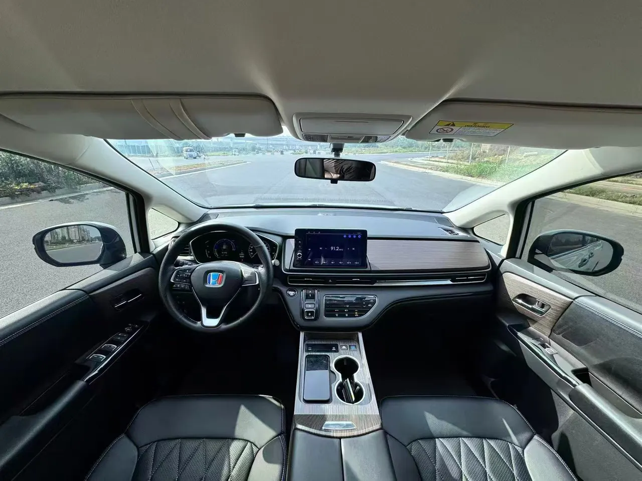 Honda 2024 Odyssey Hybrid 2.0 Stepless Sharp and Pleasant Edition Automatic Gear 7