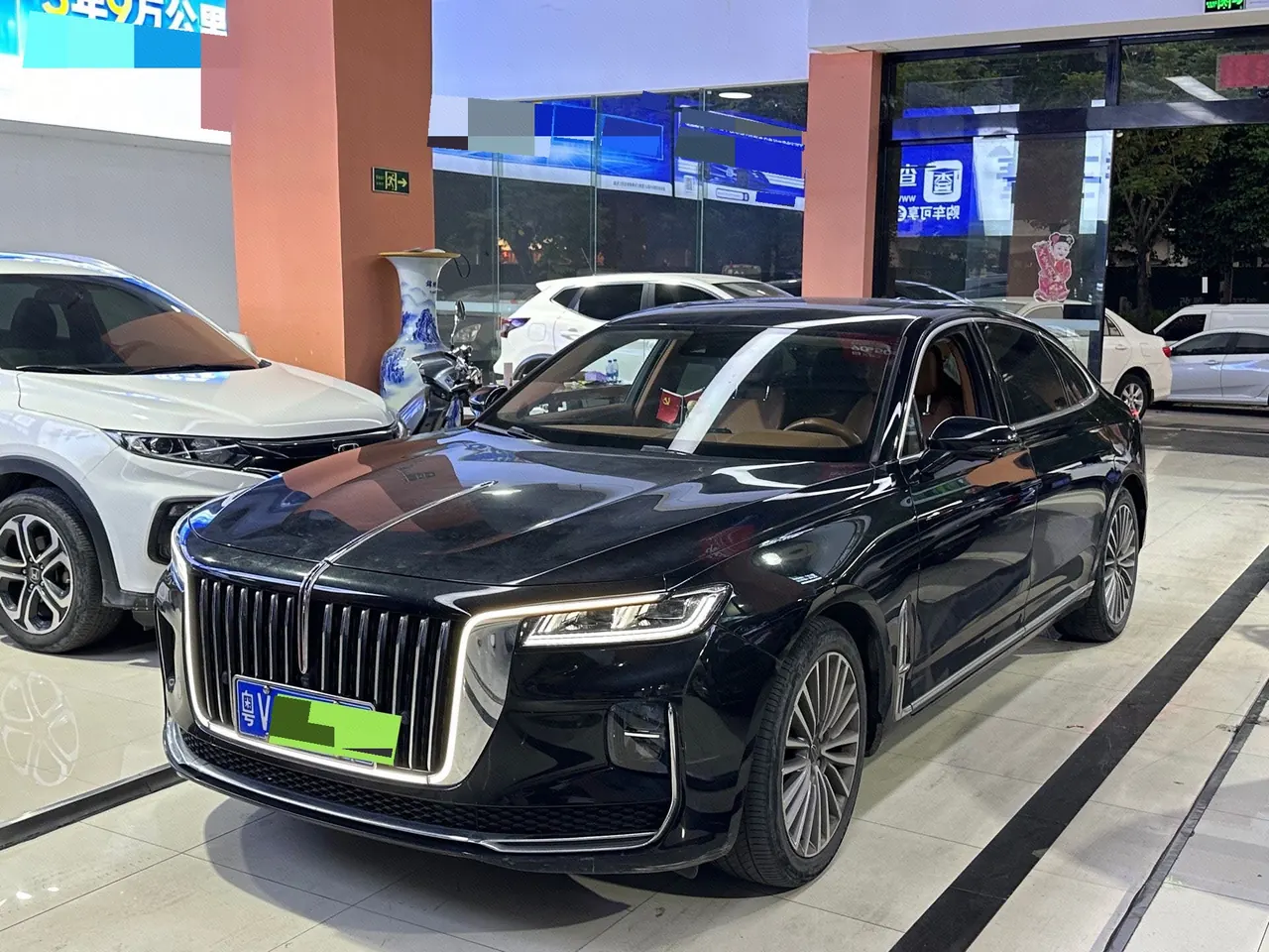 HongQi 2020 H9 48V 2.0T Zhilian Flag Edition Automatic Gear - View 1