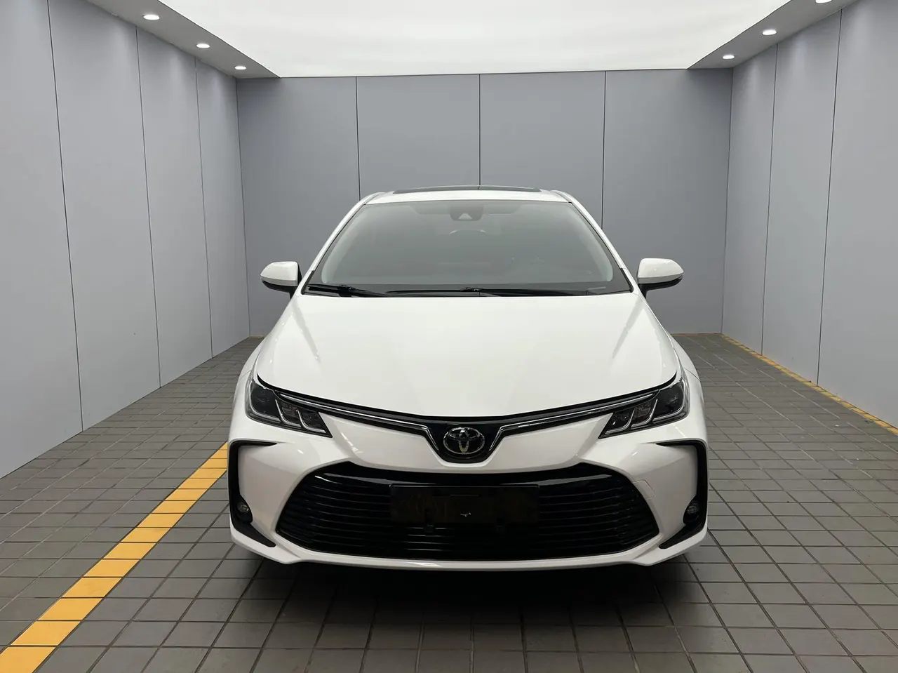 Toyota 2021 corolla 1.2T stepless elite PLUS version of automatic gear 2
