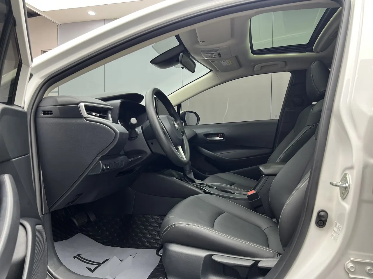 Toyota 2021 corolla 1.2T stepless elite PLUS version of automatic gear 8