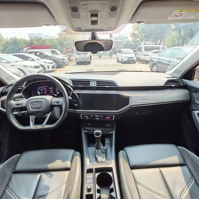Audi 2021 Q3 Sportback 2.0TFSI 40TFSI into the life version of automatic gear 6