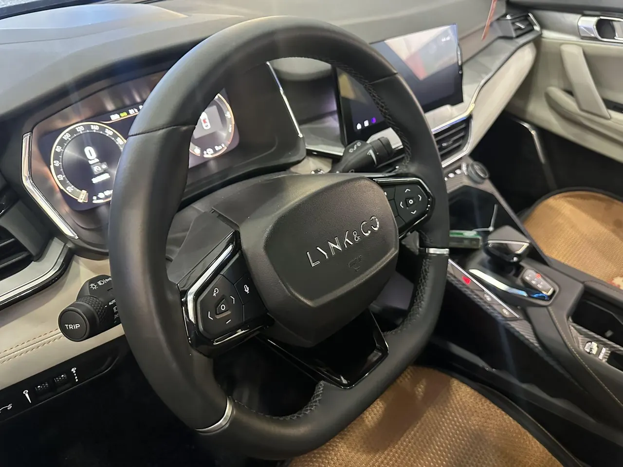 LYNK&amp;CO 06 New Energy 2022 LYNK&amp;CO 06 PHEV 1.5TD 84KM Endurance Pro Automatic Gear 3