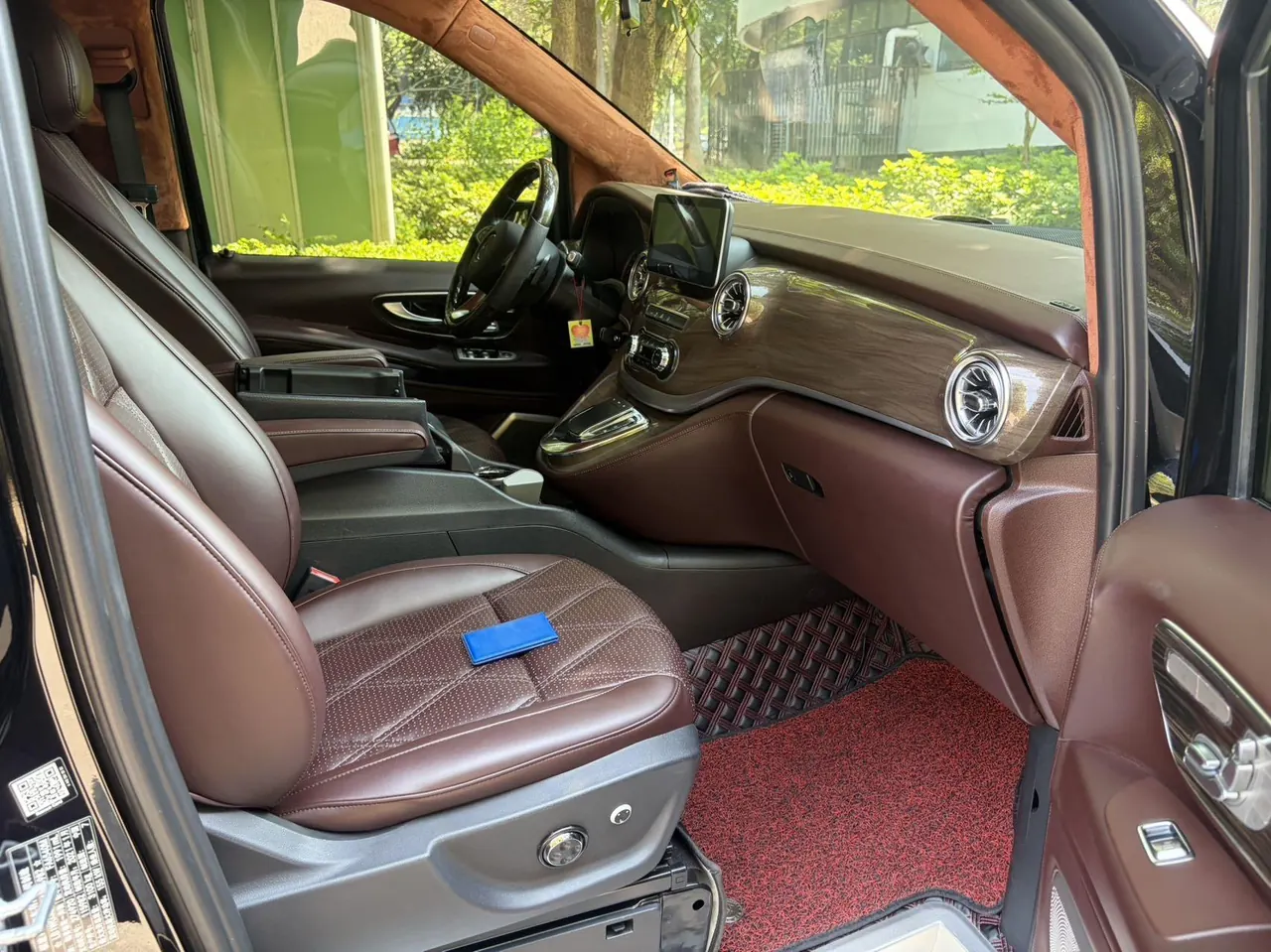 Mercedes Benz 2020 Vito 2.0T Business Edition 7-seat Automatic Gear 6