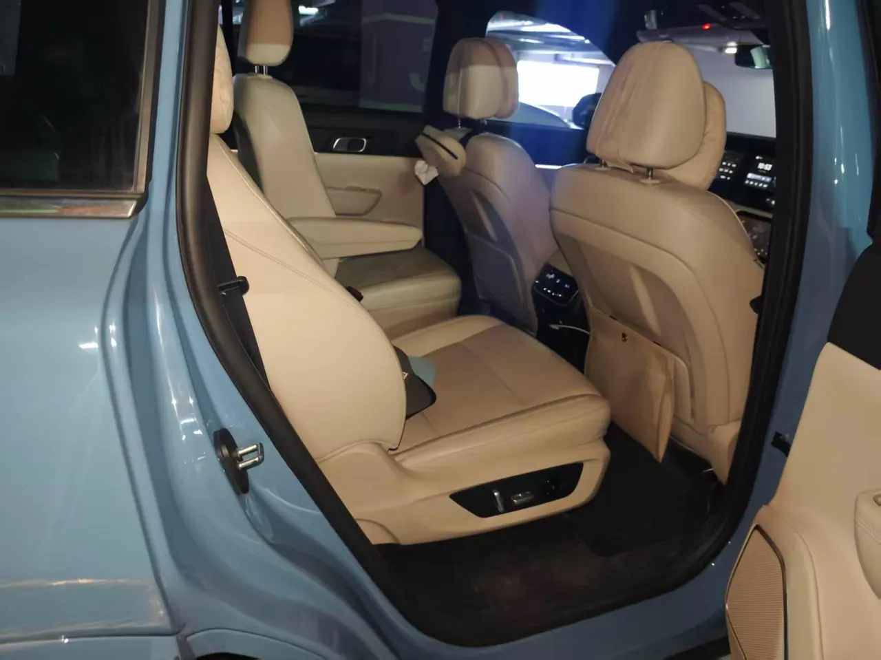 Li 2021 ONE 1.2T extended range 6-seat automatic gear 3