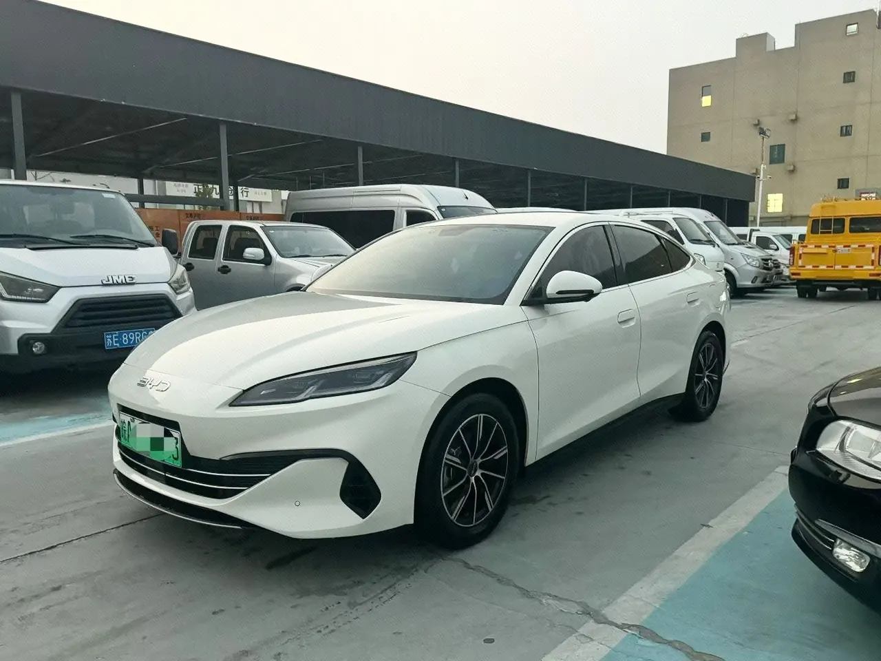 BYD 2024 seal 06 DM-i 1.5 stepless 80KM noble automatic gear - View 1