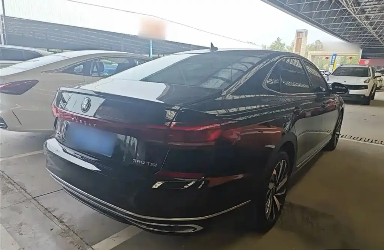 Volkswagen 2025 Passat 2.0TSI 380TSI Subut Longteng Edition Automatic Gear 2