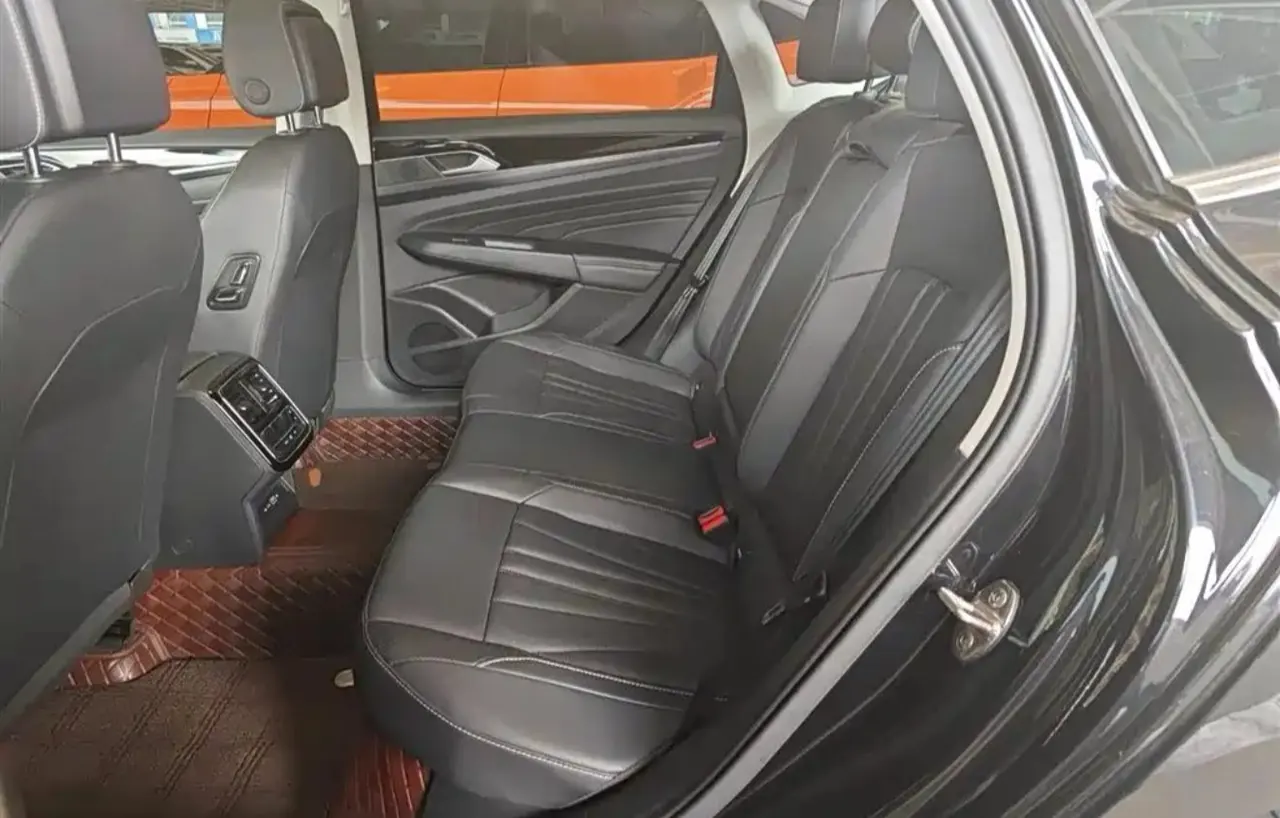 Volkswagen 2025 Passat 2.0TSI 380TSI Subut Longteng Edition Automatic Gear 4