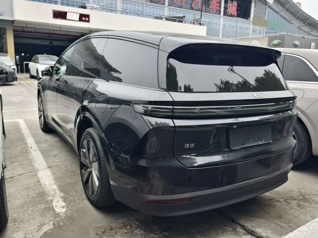 Li 2025 i8 Standard Edition Automatic Gear 8