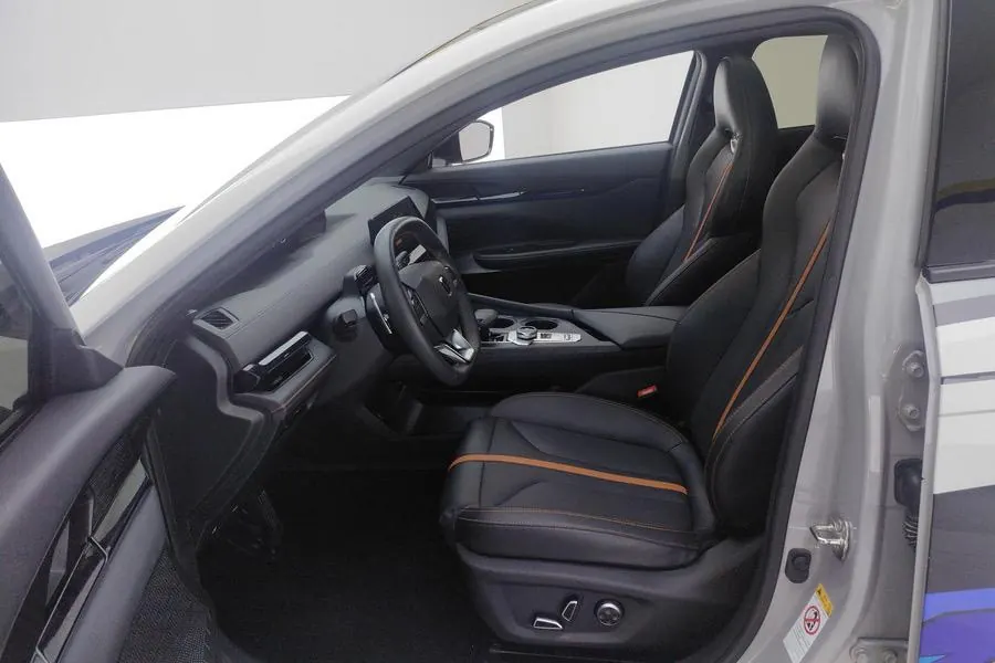 ChangAn 2024 UNI-V 1.5T Prestige Automatic 8
