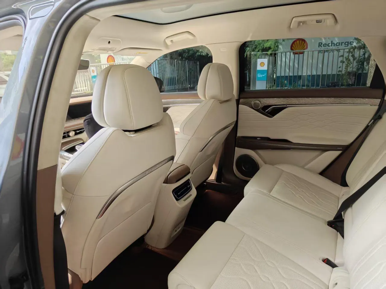 Voyah 2021 FREE four-wheel drive extended range version luxury bag automatic gear 5