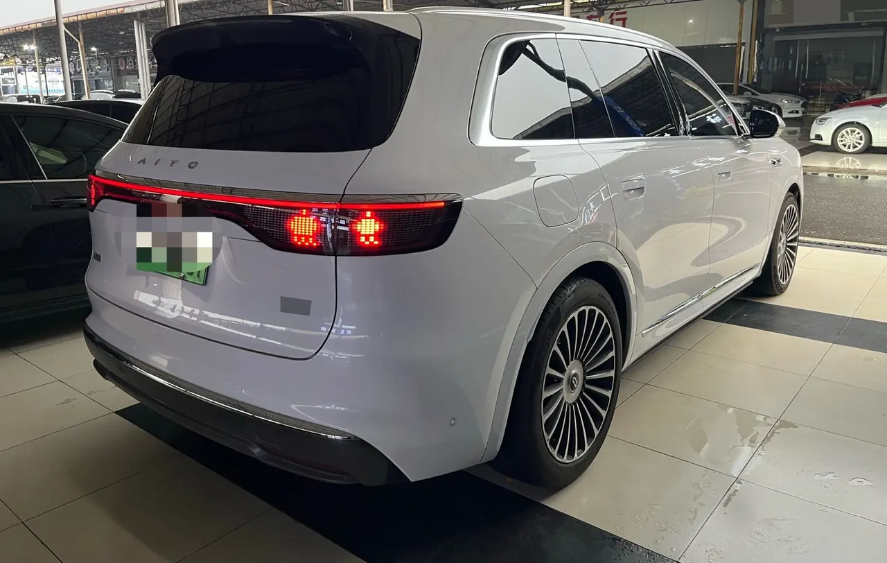 AITO 2025 AITO M8 Max 53.4kWh 5-seat automatic gear 6