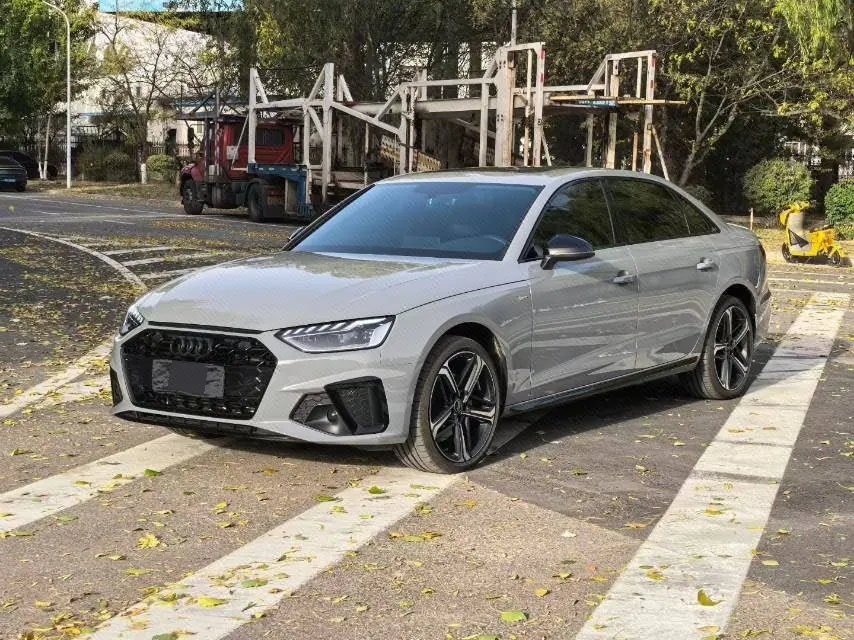 Open image lightbox: Audi 2025 A4L 2.0TFSI 40TFSI 2 million‑vehicle celebration edition, luxury sporty model, automatic transmission