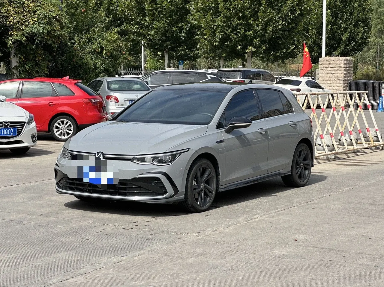 Открыть галерею: Volkswagen 2021 Golf 8 R-Line 1.4TSI 280TSI Automatic