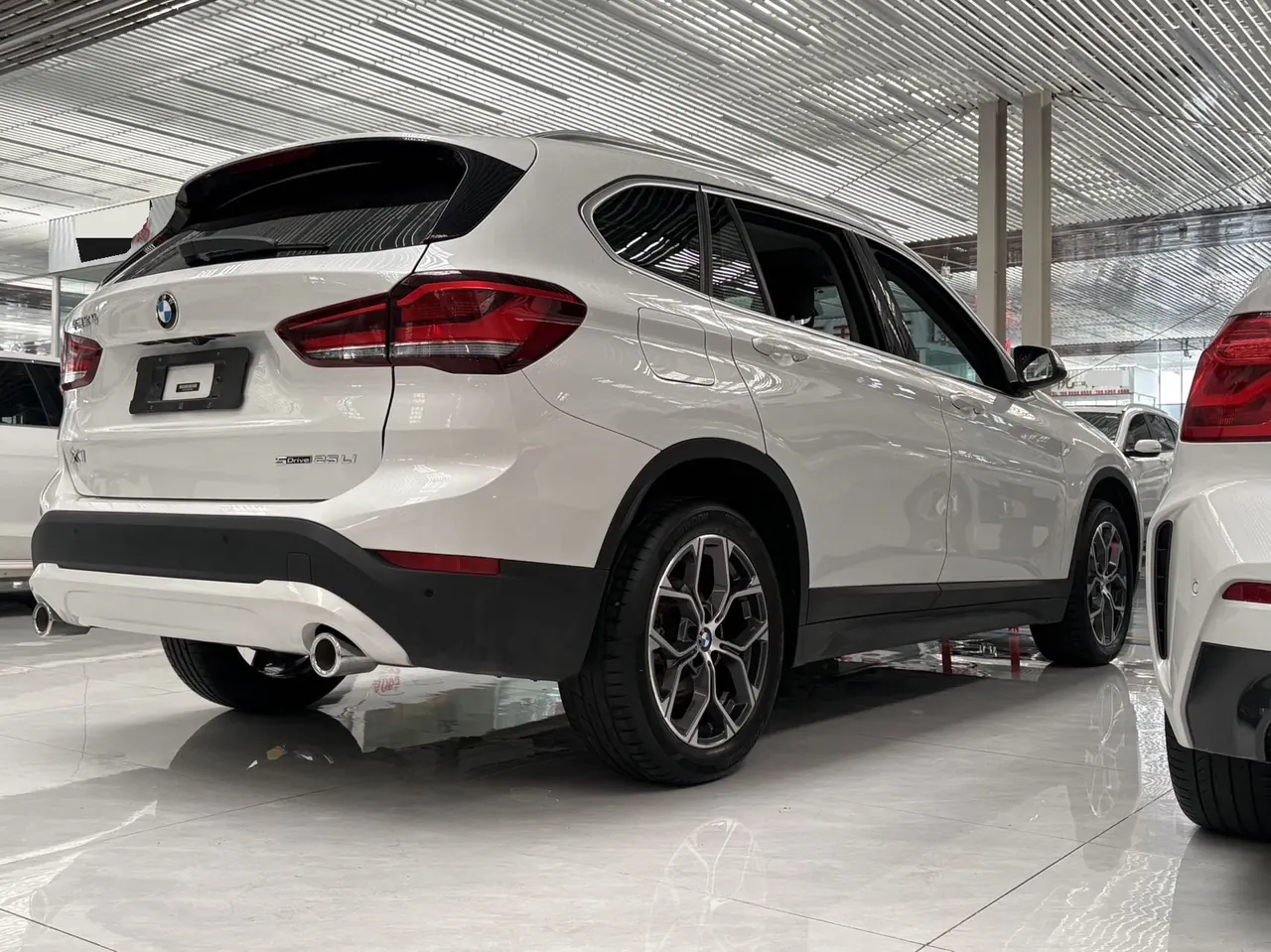 BMW 2021 X1 sDrive25Li 2.0T Leading Automatic Gear 8