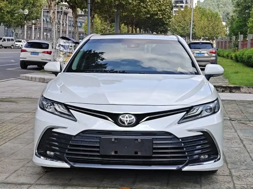 Toyota 2021 Camry 2.0G Stepless Deluxe Edition Automatic Gear 2