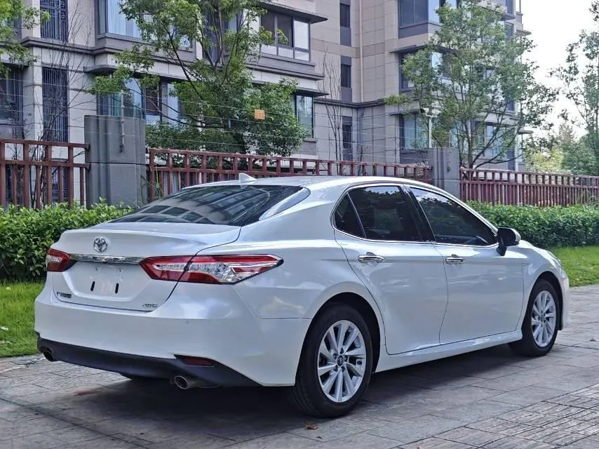 Toyota 2021 Camry 2.0G Stepless Deluxe Edition Automatic Gear 4