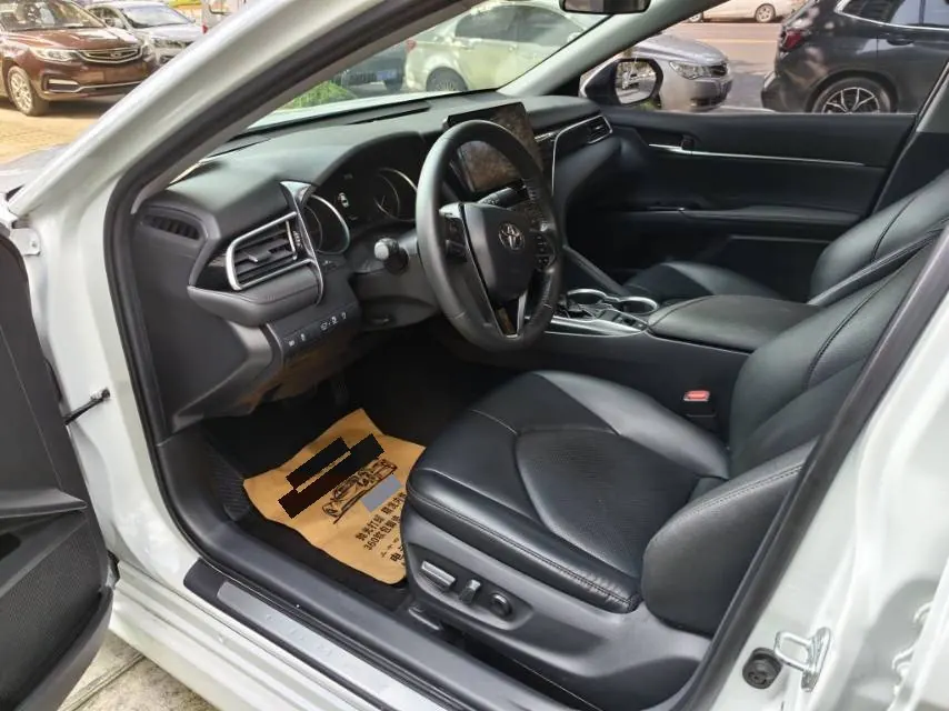 Toyota 2021 Camry 2.0G Stepless Deluxe Edition Automatic Gear 8