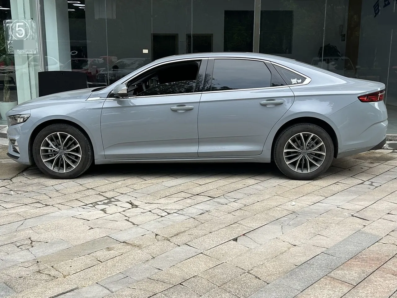 Geely 2023 Xingrui 1.5TD Kunlun Edition Automatic Gear 3