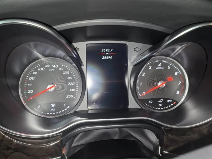 Mercedes Benz V 2020V 260 L 2.0T Deluxe Edition Automatic Gear 5