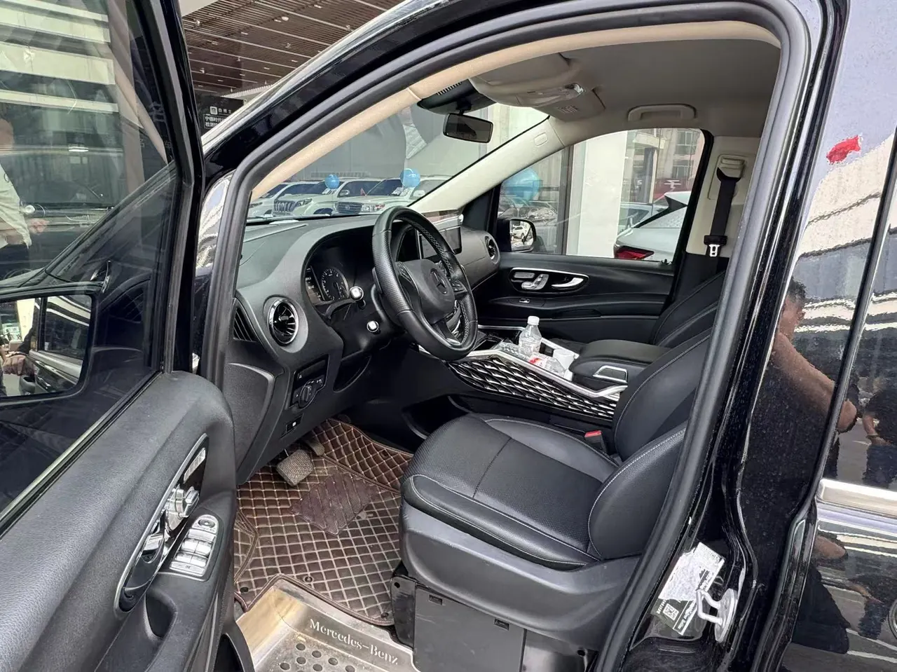 Mercedes Benz 2023 Vito 2.0T Business Edition 7-seat Automatic Gear 4