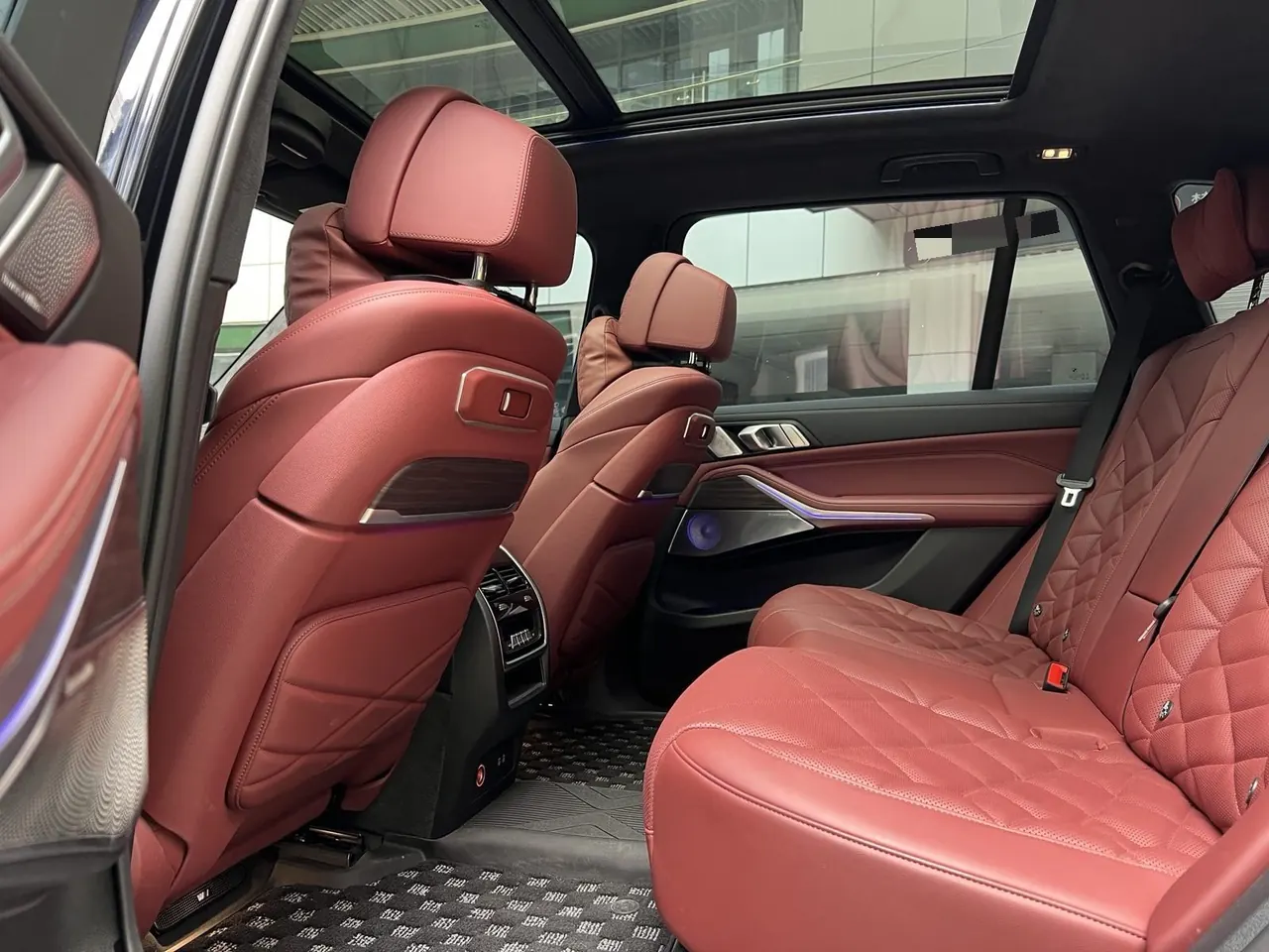 BMW 2023 X5 xDrive40Li 48V 3.0T M sports obsidian night suit automatic gear 7