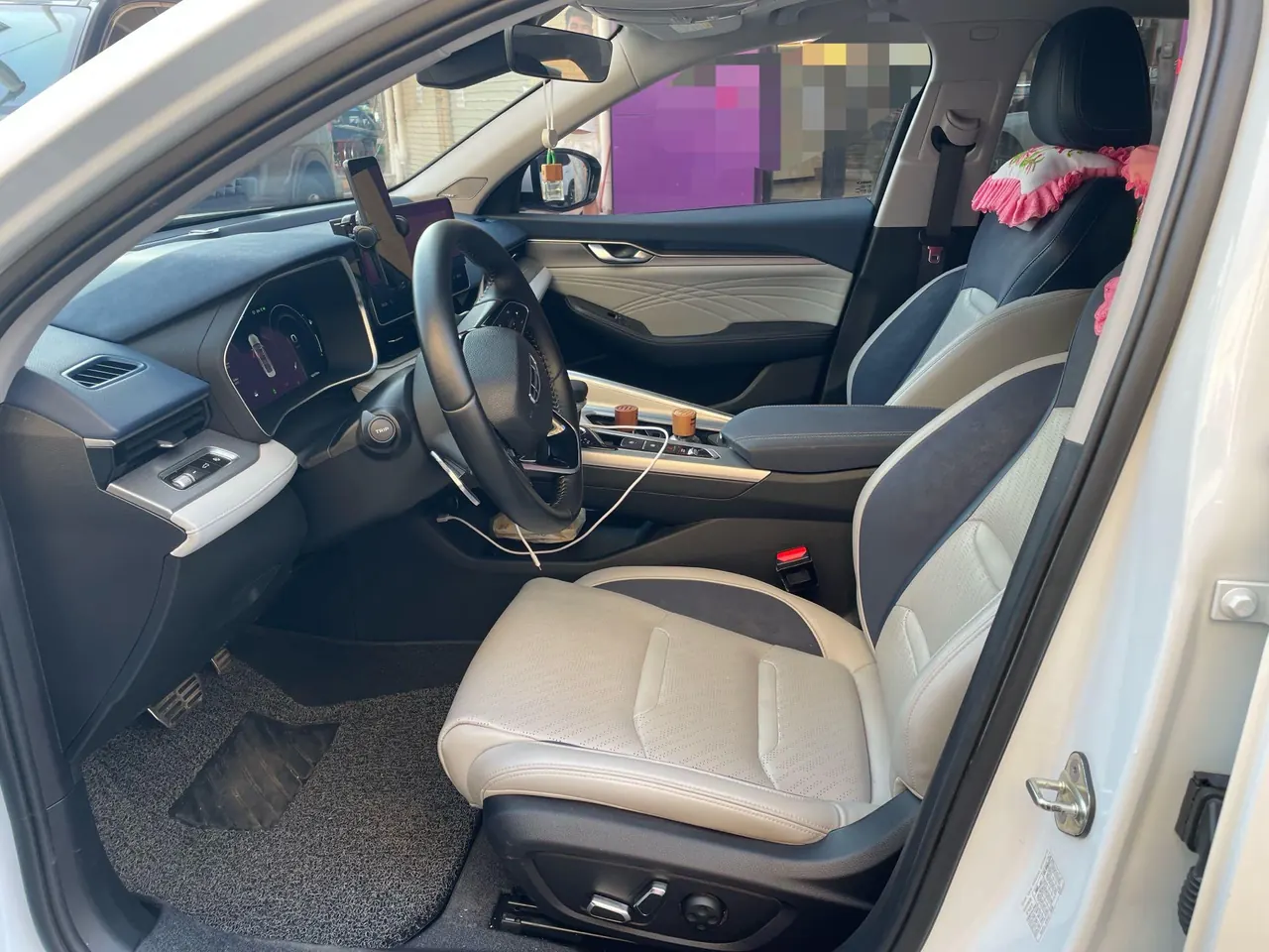Geely 2020 xingrui 2.0T distinguished automatic gear 3