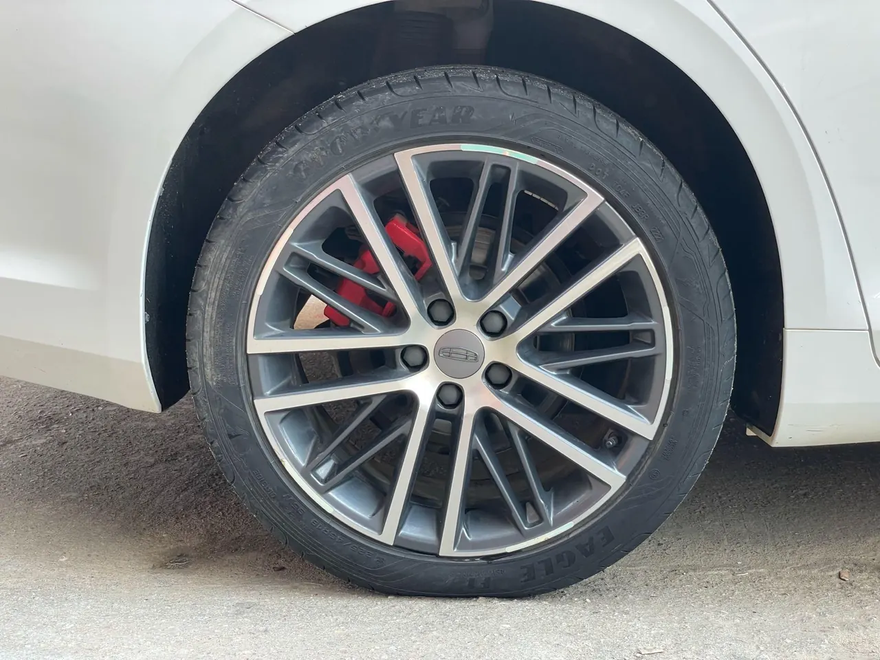 Geely 2020 xingrui 2.0T distinguished automatic gear 7
