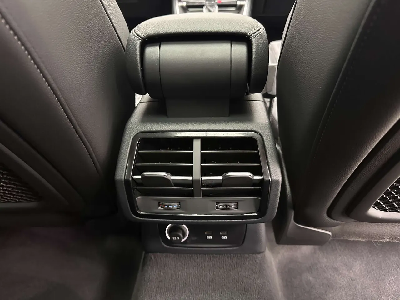 Audi 2020 Q3 1.4TFSI 35TFSI Aggressive Dynamic Automatic 3