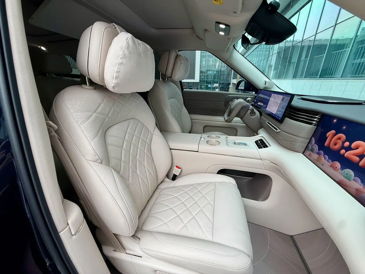 IM 2026 IM LS9 66 Ultra Automatic 10