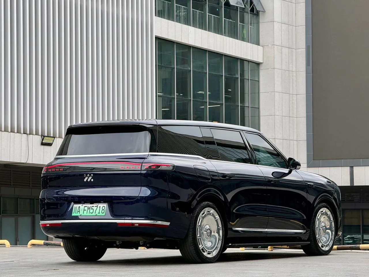 IM 2026 IM LS9 66 Ultra Automatic 16