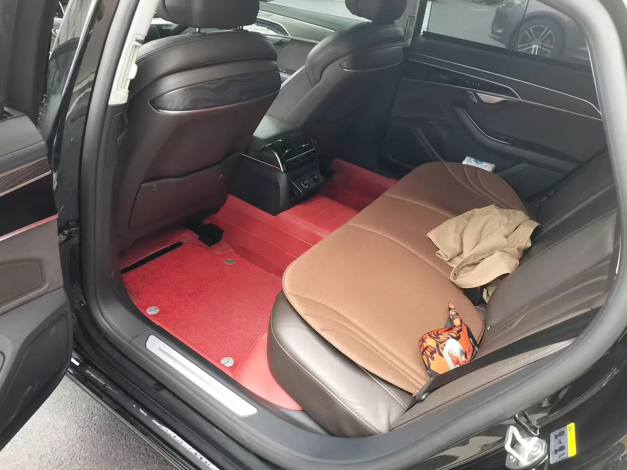 Audi A8L (Imported) 2023 A8L 2.0TFSI 45TFSI Quattro Luxury Automatic Gear 3