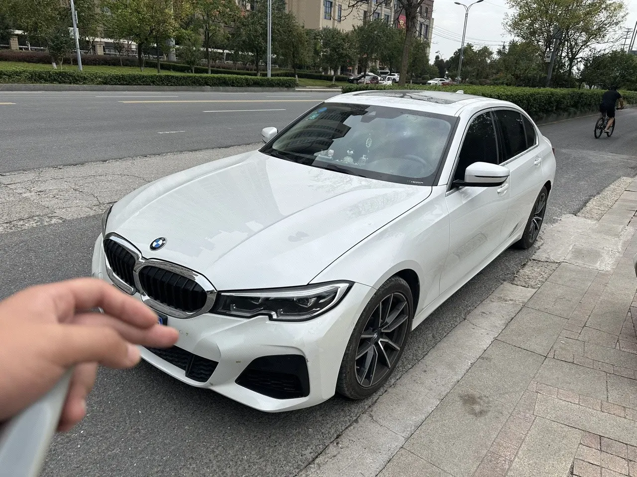Открыть галерею: BMW 3 Series 2020 325Li 2.0T M Sports Suit Automatic Gear