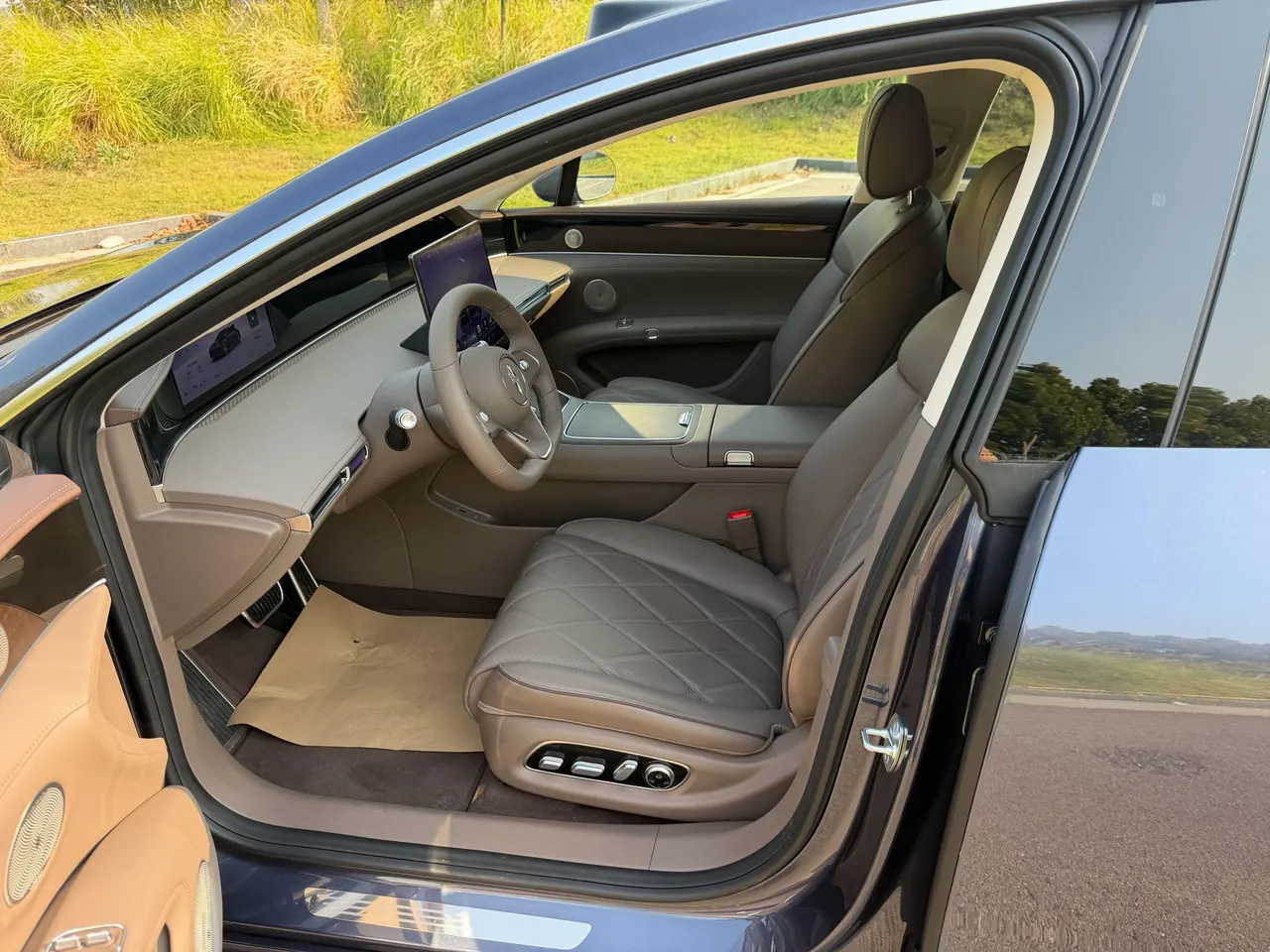 Luxeed 2026 S9 Ultra Rear Drive 53kWh Automatic 4